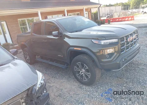 2023 GMC Canyon 4Wd Short Box At4 z USA, uszkodzony, nr VIN 1GTP6DEK1P1173867